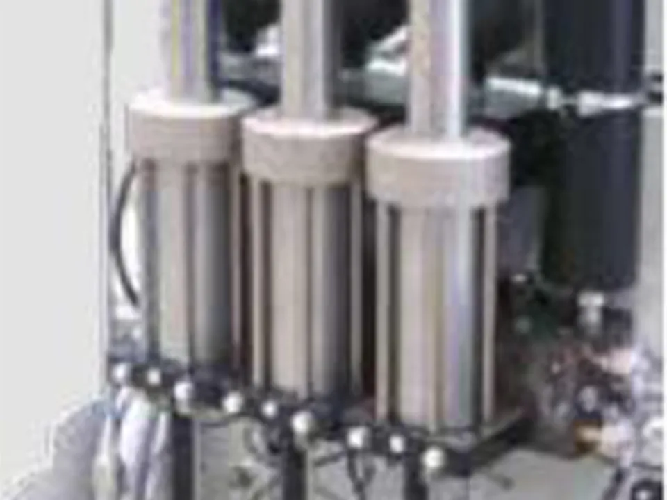 Redundant architecture: less machine downtime