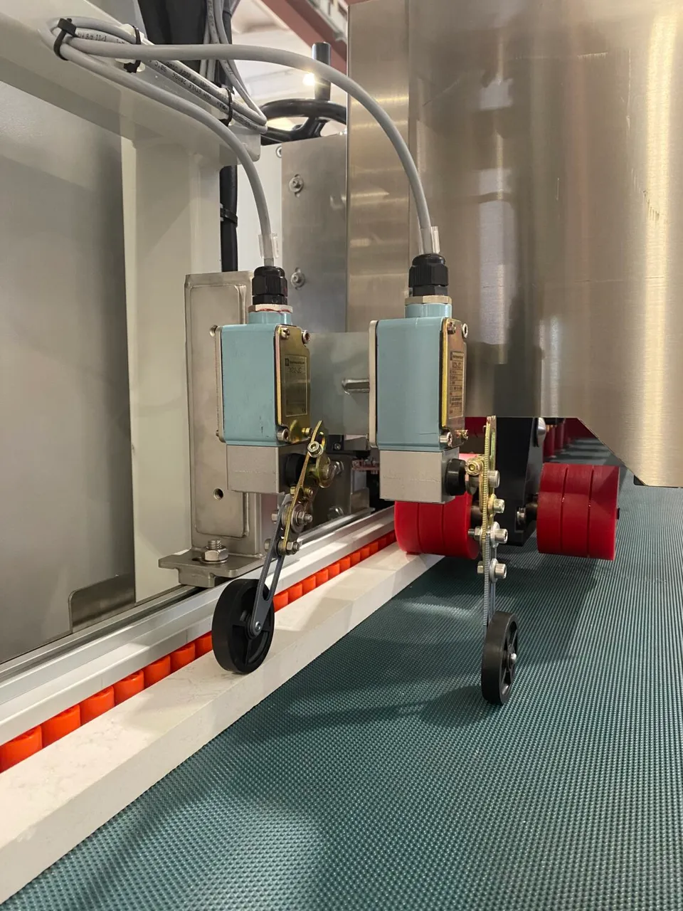 Narrow strips polishing from 40mm