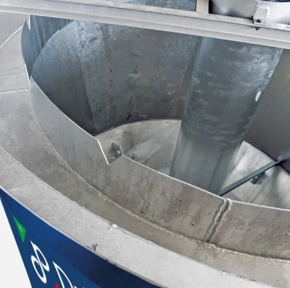 Mini Compact M 2.1 — Overflow channel for clarified water at the top of the cylinder.